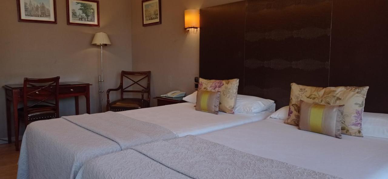 Hotel Ciudad De วิโก ภายนอก รูปภาพ