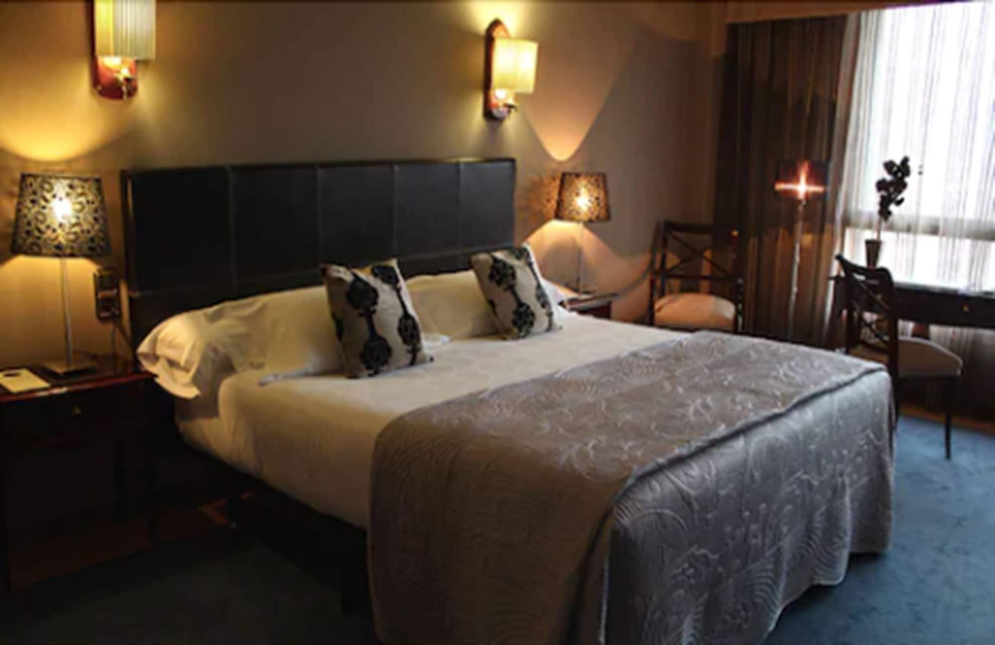 Hotel Ciudad De วิโก ภายนอก รูปภาพ