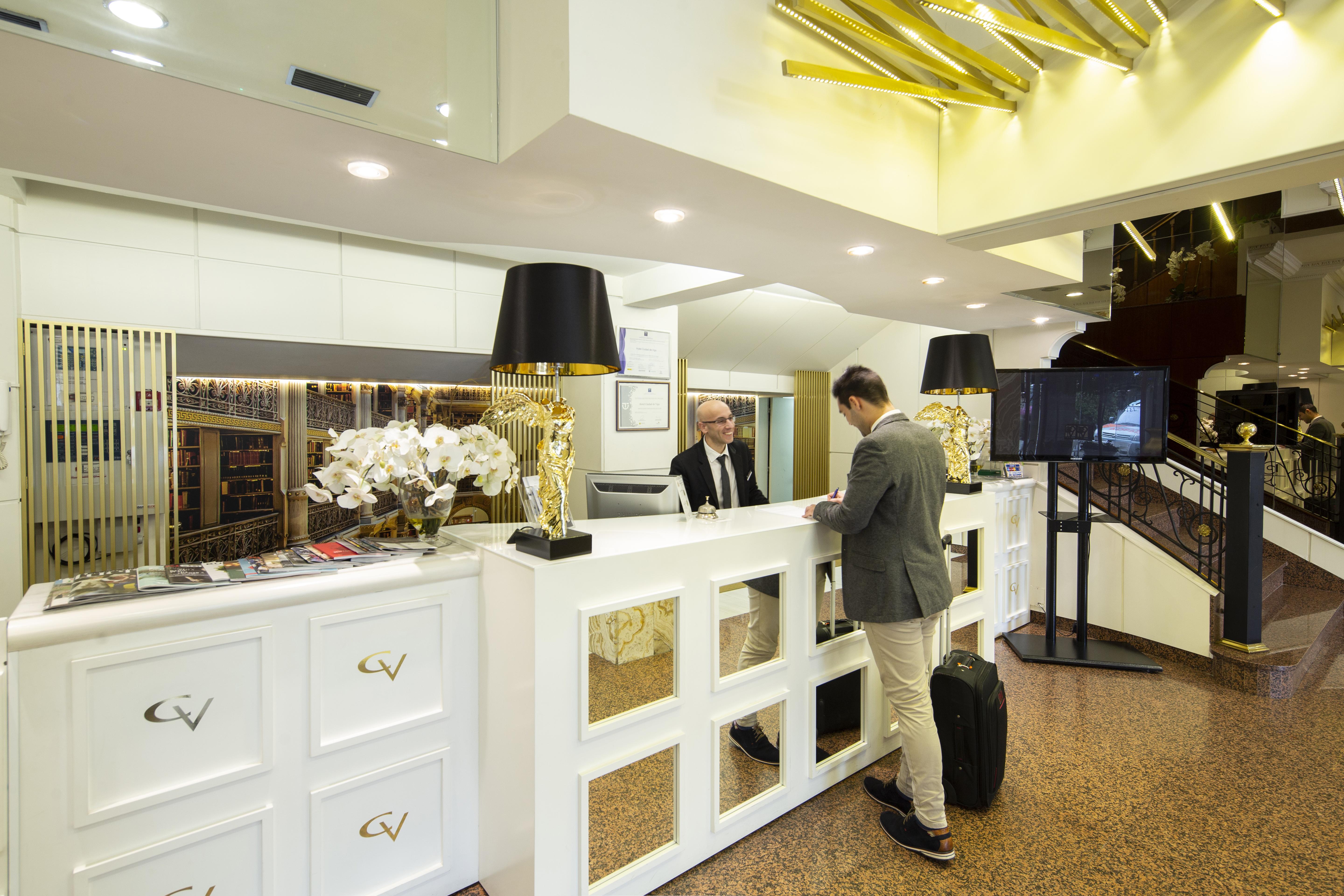 Hotel Ciudad De วิโก ภายนอก รูปภาพ