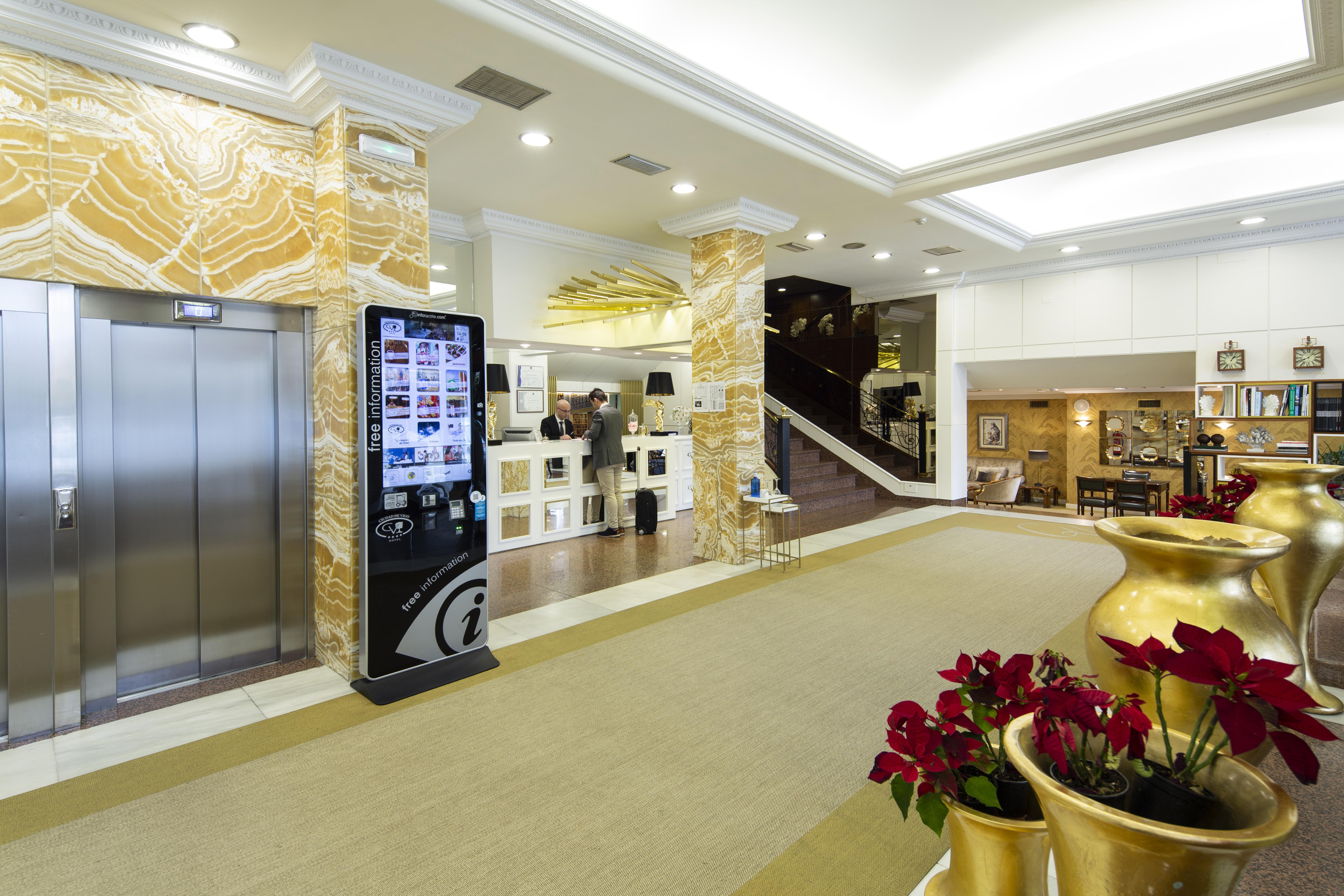 Hotel Ciudad De วิโก ภายนอก รูปภาพ
