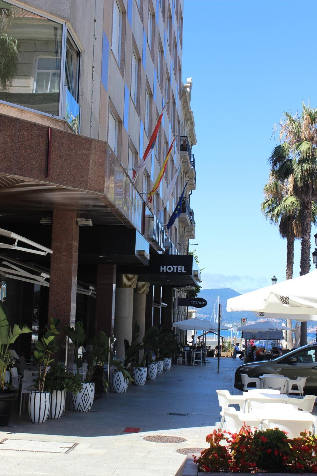 Hotel Ciudad De วิโก ภายนอก รูปภาพ